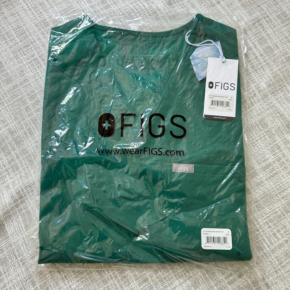 Figs Hunter Green Catarina Scrub Top